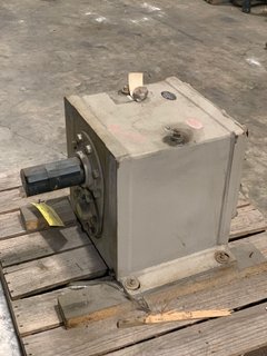 Falk Model 1080FC2A Gearbox Gear Reducer, In 1750 Output 84, 50 HP 21.37:1 Ratio