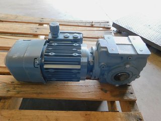 image for: NEW Sew Eurodrive Gear Motor SA47/T, 1690/83 RPM, 20:1, .55 kW 3/4 HP, 480 V